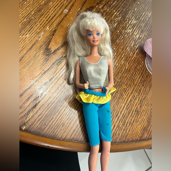 Vintage Mattel Barbie Long Blonde Hair exercise outfit! - Picture 4 of 10